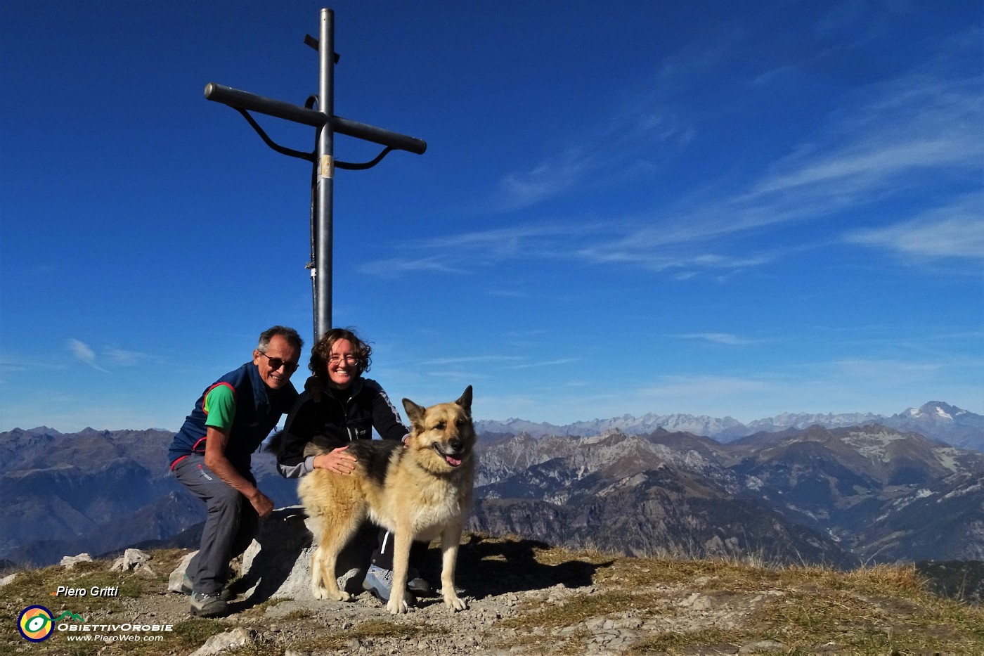 Alla nuova croce di Cima Menna (2300 m)